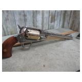 ENGRAVED REPLICA REMINGTON 1858 44 CAL PERCUSSION