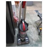 DIRT DEVIL VACUUM CLEANER