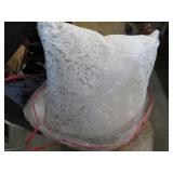 THROW PILLOWS