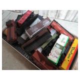 MODEL TRAIN CARS