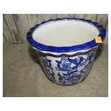 POTTERY PLANTER
