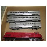 MODEL TRAIN ENGINE & PASSENGER CARS