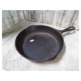 9' CAST IRON SKILLET