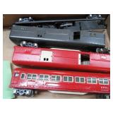 AMERICAN FLYER PREWAR MODEL TRAIN PASSENGER CARS