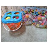 SQUISHY TOYS & SHAPE SORTING BUCKET