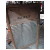 GLASS WASHBOARD