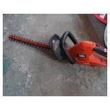 BLACK & DECKER HEDGE TRIMMER