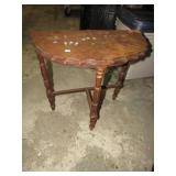 HALF ROUND LAMP TABLE