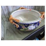 LARGE POTTERY BOWL