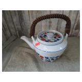 PORCELAIN TEAPOT