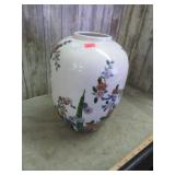 HANDPAINTED ORIENTAL VASE