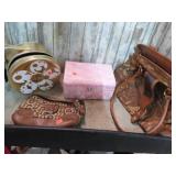 PURSES & DRESSER BOX