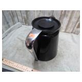 KEURIG COFFEE POT