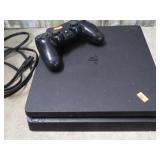 PLAYSTATION PS4 CONSOLE & ONE CONTROLLER