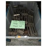 LIONEL STANDARD GAUGE MODEL TRAIN CURVE TRACKS
