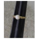 14KT GOLD PEARL RING -- 2.54g -- SZ 6 1/2
