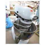 KITCHENAID STAND MIXER