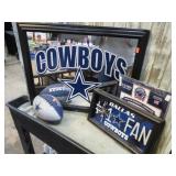 COWBOYS DECOR & CHICAGO BULLS / LAKERS PICTURE