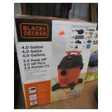 BLACK & DECKER 4gal SHOP VACUUM