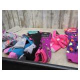 KNEE HIGH SOCKS -- SZ 5-9