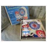 VINTAGE RAGGEDY ANN & ANDY TALKING CLOCK