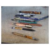 SMITH & WESSON MUG W/ PENS & PENCILS