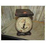 VINTAGE 25 lb SCALE