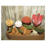 WOODEN FLOWER DECOR