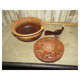 WOODEN BOWL, TRIVET & BIRD