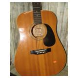 HARMONY H570 ACCOUSTIC GUITAR