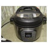 INSTA POT COOKER