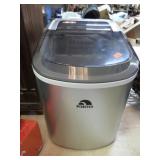 COUNTERTOP ICE MAKER
