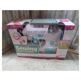 TOY SEWING MACHING -- WORKING