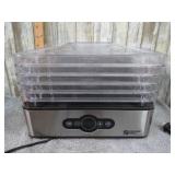 MAGIC MILL FOOD DEHYDRATOR