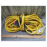 EXTENSION CORD W/ 3 WAY OUTLET
