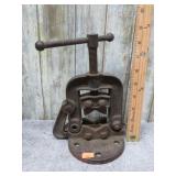 PIPE VISE