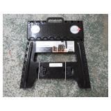 FOLDING STEP STOOL