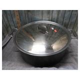 LARGE STOCK POT