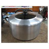 VERY LARGE ALUMINUM STOCK POT
