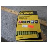 DEWALT 18ga 1 1/2" STAPLES