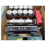AMERICAN FLYER FREIGHT CARS