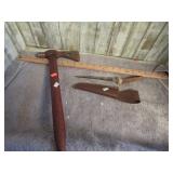 TOMAHOWK PEACE PIPE & ANTLER HANDLE KNIFE
