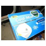 VICKS COOL MIST HUMIDIFIER