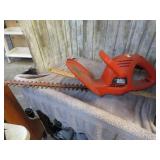 HEDGE TRIMMER