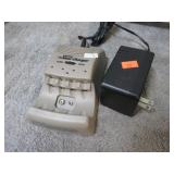 AA, AAA & 9 VOLT BATTERY CHARGER