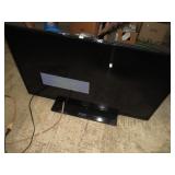 38" INSIGNIA TV