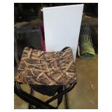 HUNTING SEAT & ART CANVAS
