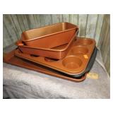 BAKING PANS