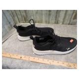 PUMA SHOES -- 7.5