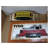 TYCO "H O" ENGINE & CARS